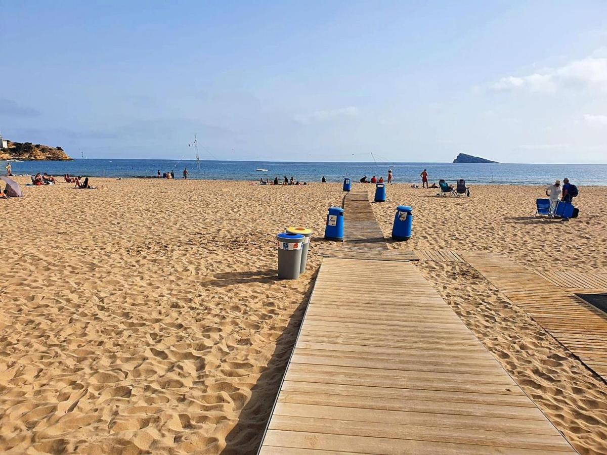 First Line Apartment With 3 Bedrooms And Seaviews ベニドルム エクステリア 写真