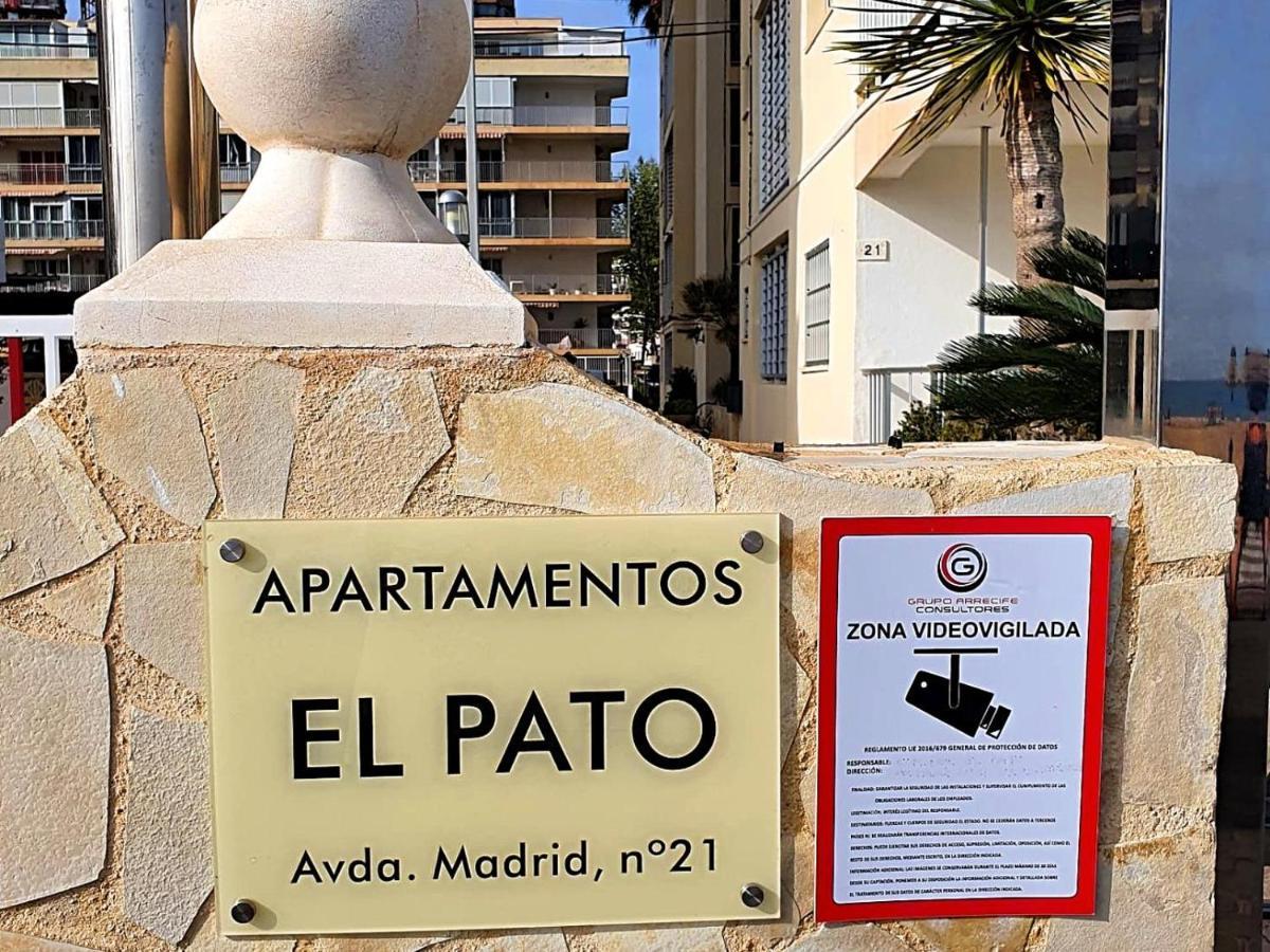 First Line Apartment With 3 Bedrooms And Seaviews ベニドルム エクステリア 写真